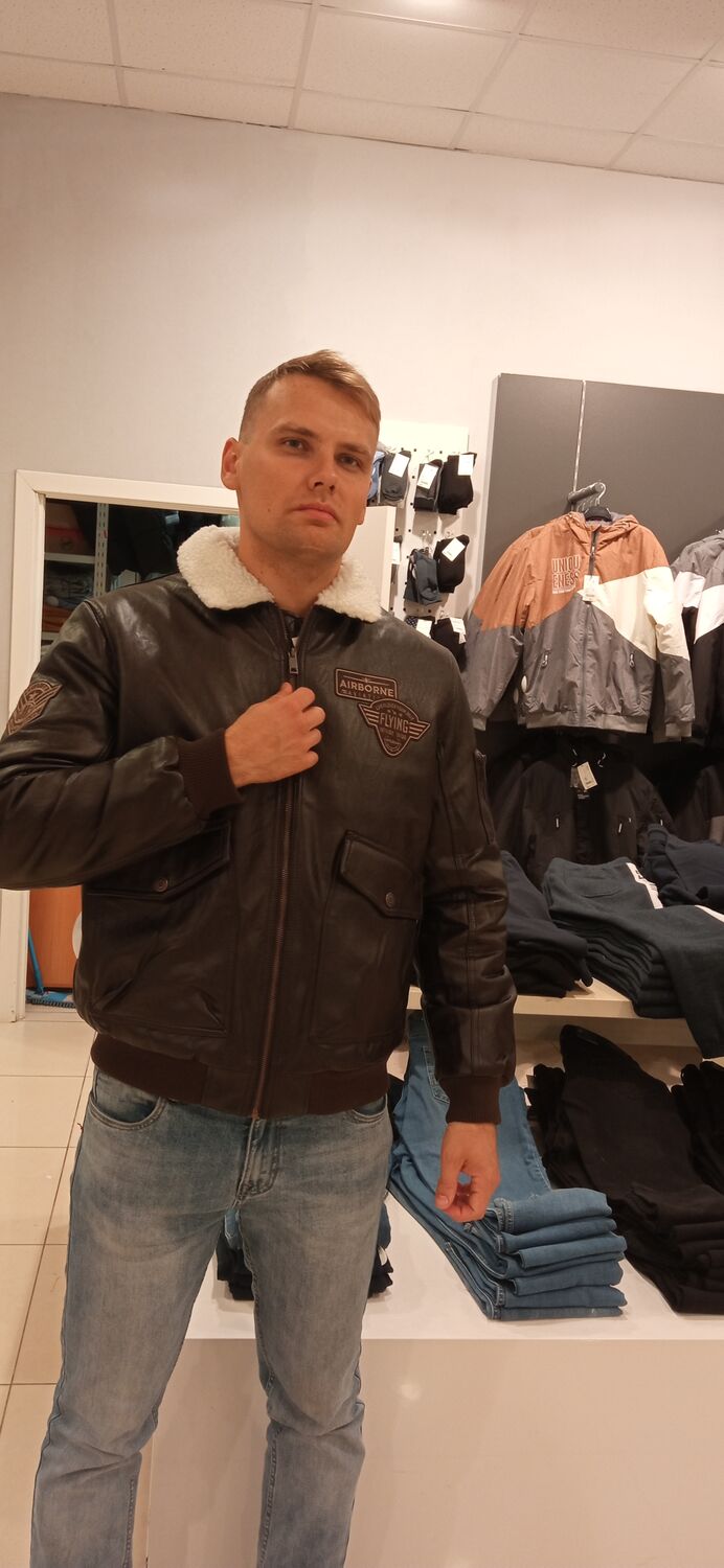  ,   Alex, 33 ,   ,   , 