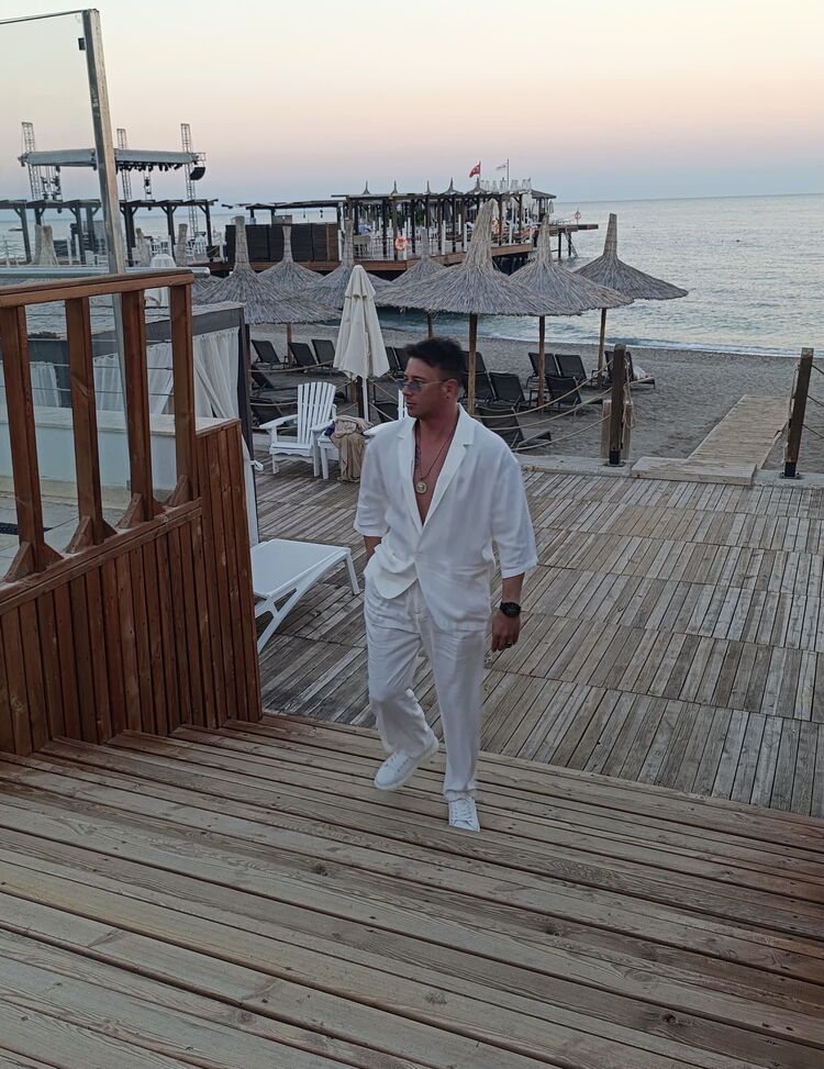  ,   Emrah, 40 ,   ,   