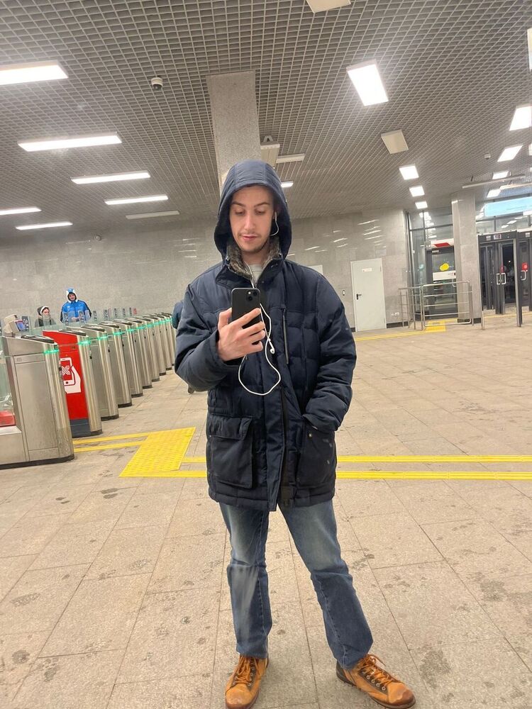  33481839  , 22 ,    