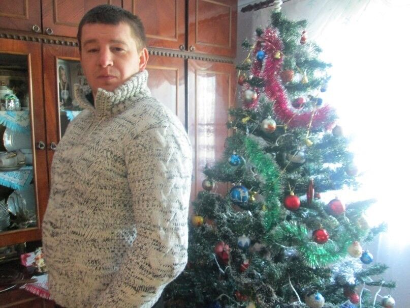  9235429  Lyjney, 39 ,    -