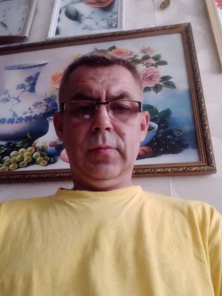  ,   Gosha, 47 ,   ,   
