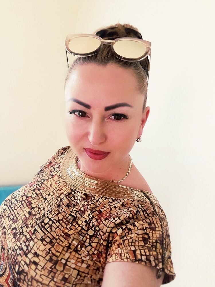  -,   Barbie, 46 ,   ,   , c 