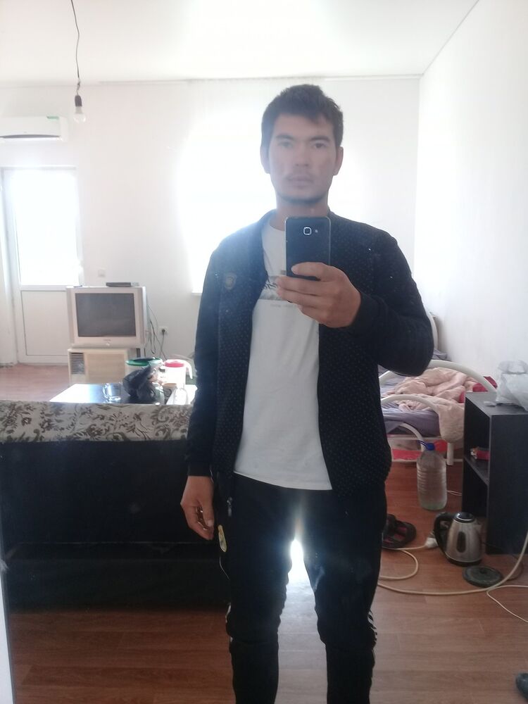  18275709  , 28 ,    