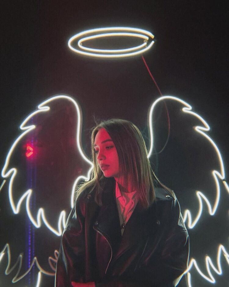  -,   , 21 ,     