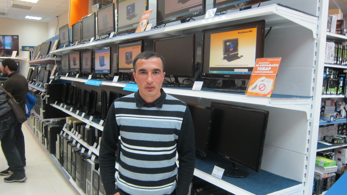  ,   ABDURAXMON, 39 ,   