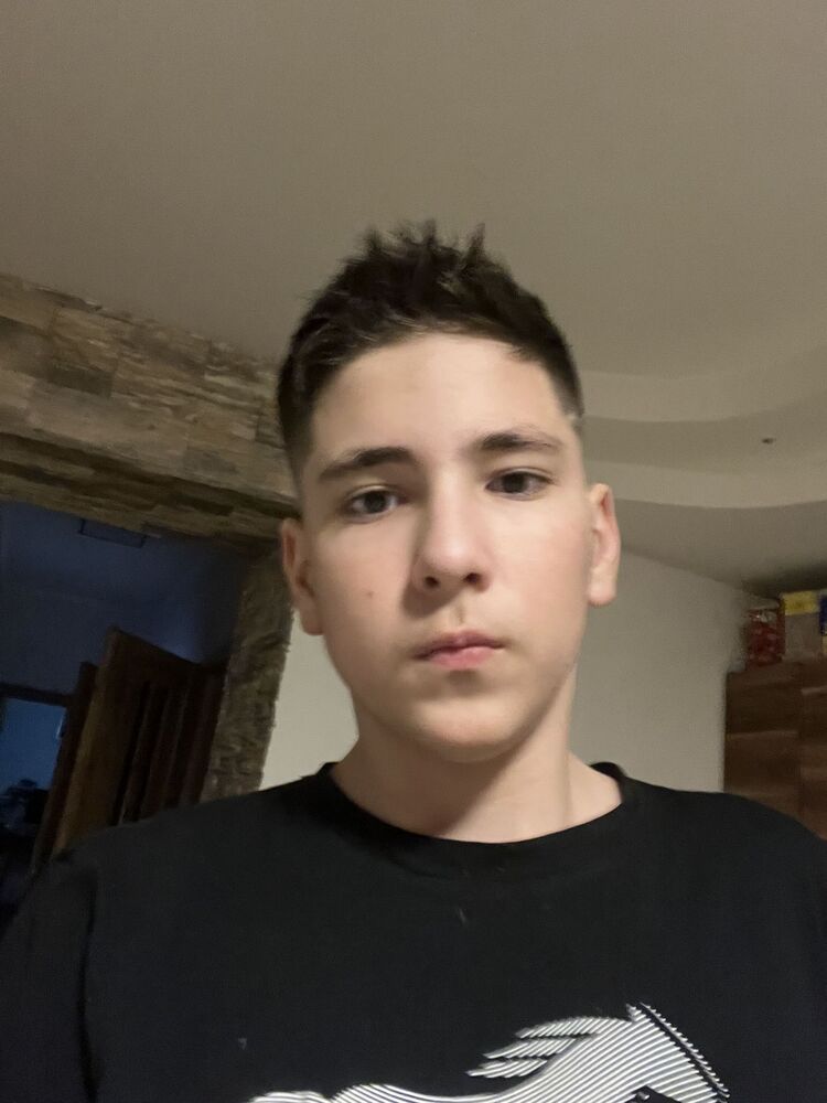  50839379  , 19 ,    Praha