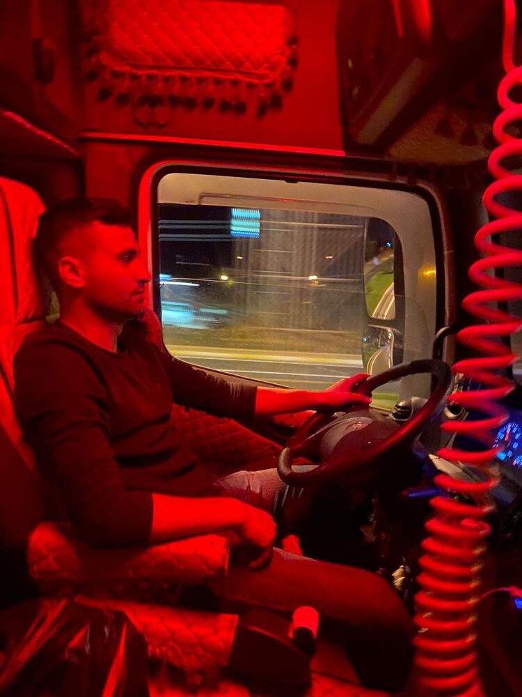  ,   Ahmet, 27 ,   ,   