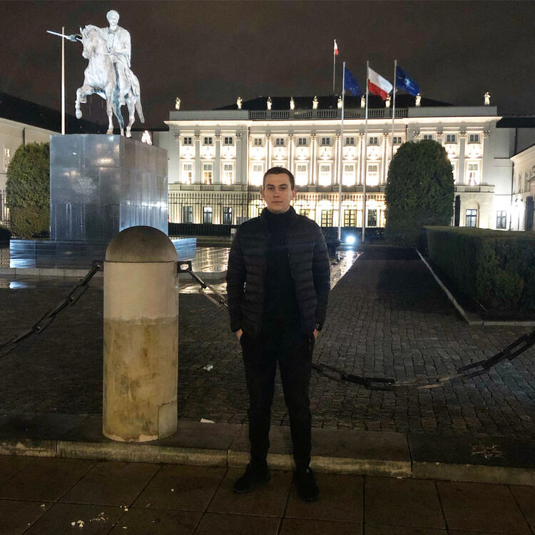 ���� 18451389 ������� Maxim, 31 ���, ���� ���������� � ���������������