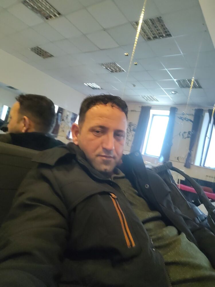  49303299  , 41 ,    