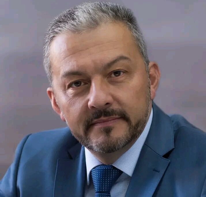  ,   Nikita, 55 ,   c 