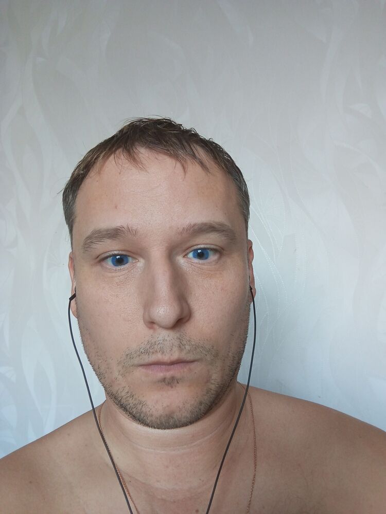  46203049  , 33 ,    