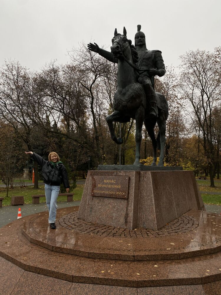 ���������� ������, ���� ������� Mee, 32 ����, ������������ 