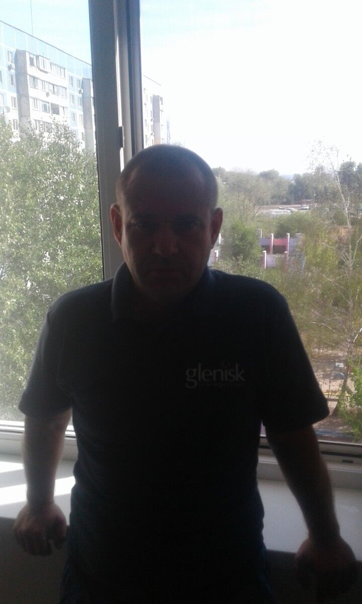  17400509  Aleksandr, 48 ,    