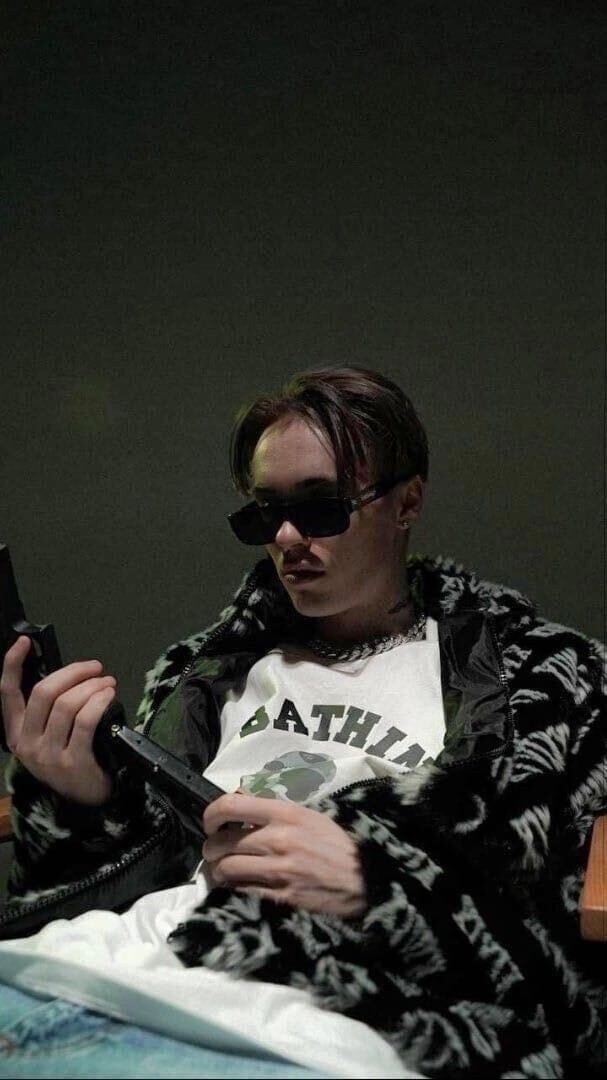  28585249  , 26 ,    -