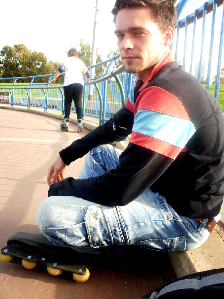  22057039  , 40 ,    -