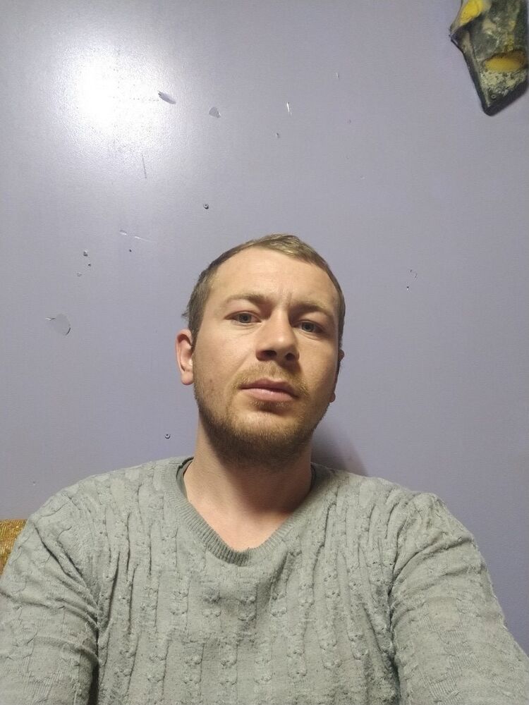 ,   Serghei, 33 ,   ,   , c 