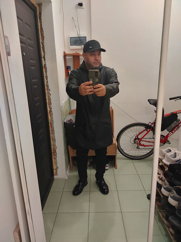  52708369  , 46 ,    