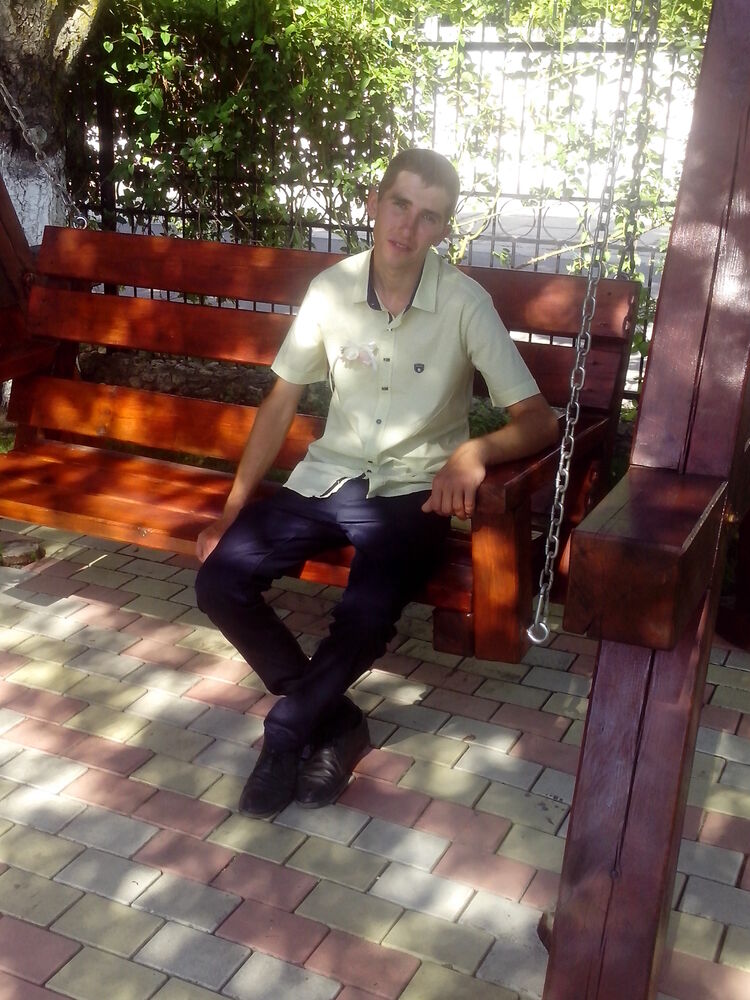  ,   Sergei, 32 ,   ,   , c , 