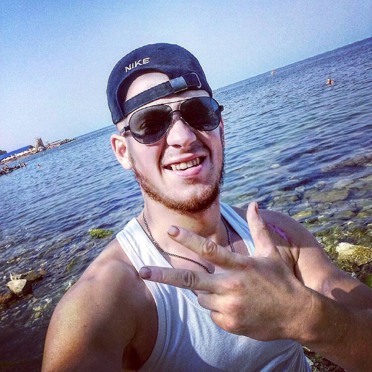  26800379  Alexander, 34 ,    