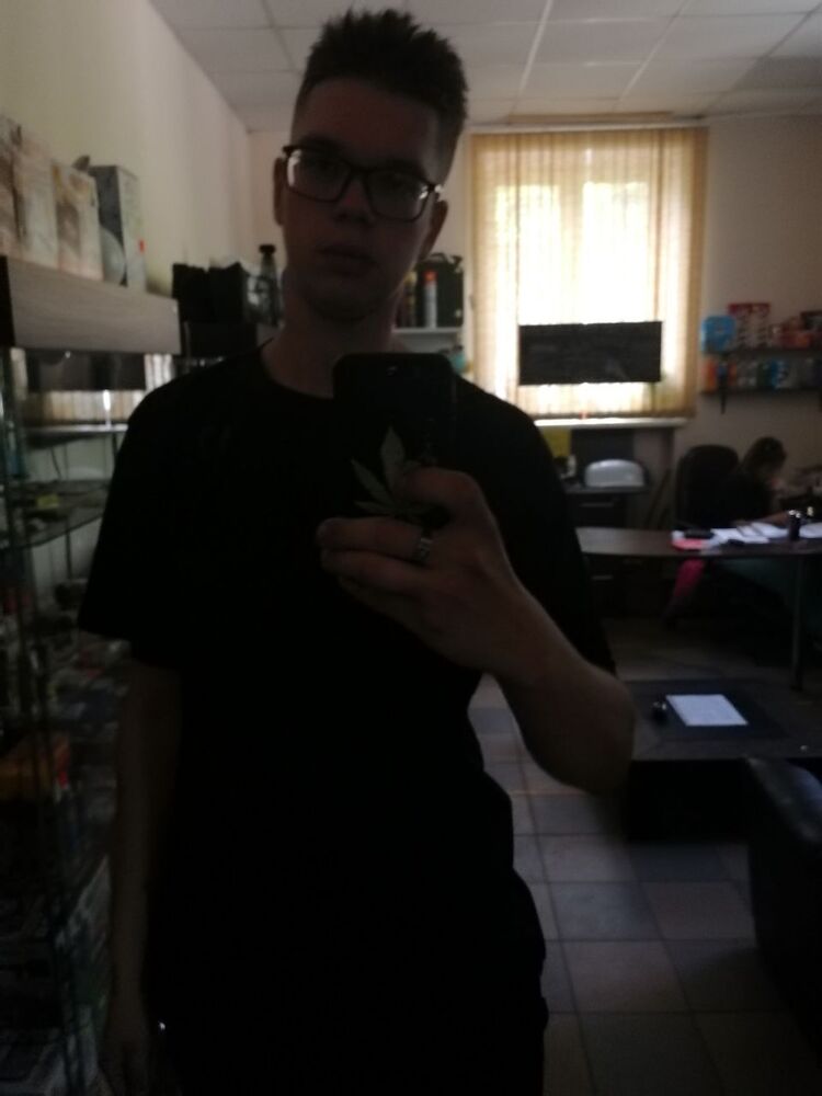  28535579  , 22 ,    