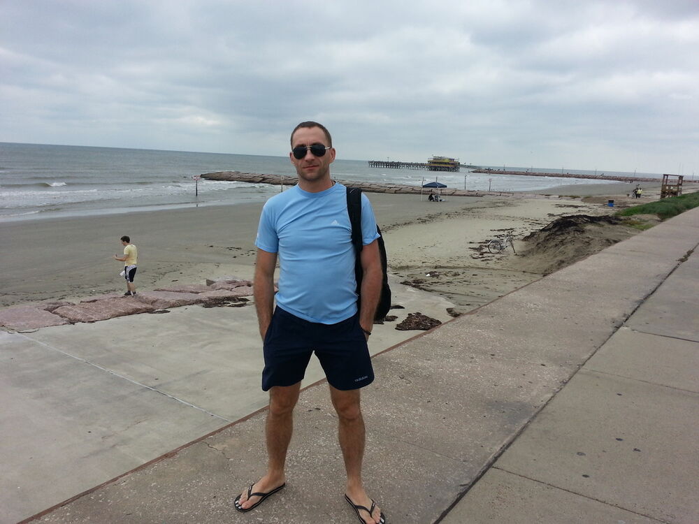  13194779  Pavel, 46 ,    