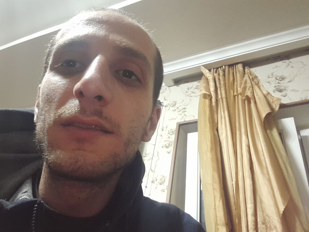  34805309  Giorgi, 27 ,    