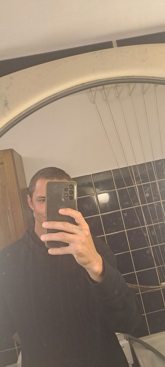  34478079  , 27 ,    