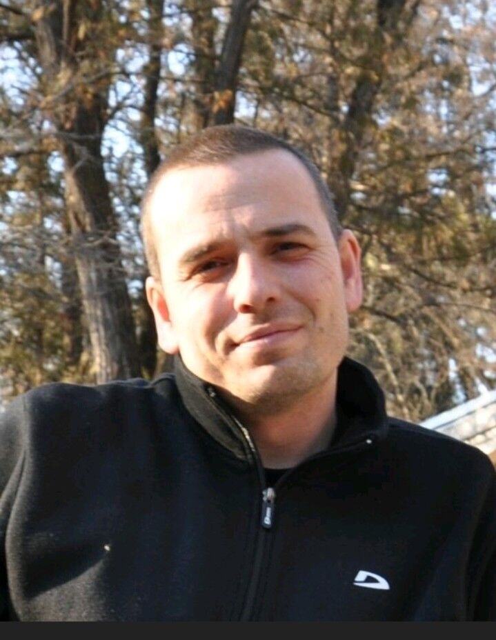  18307749  , 45 ,    