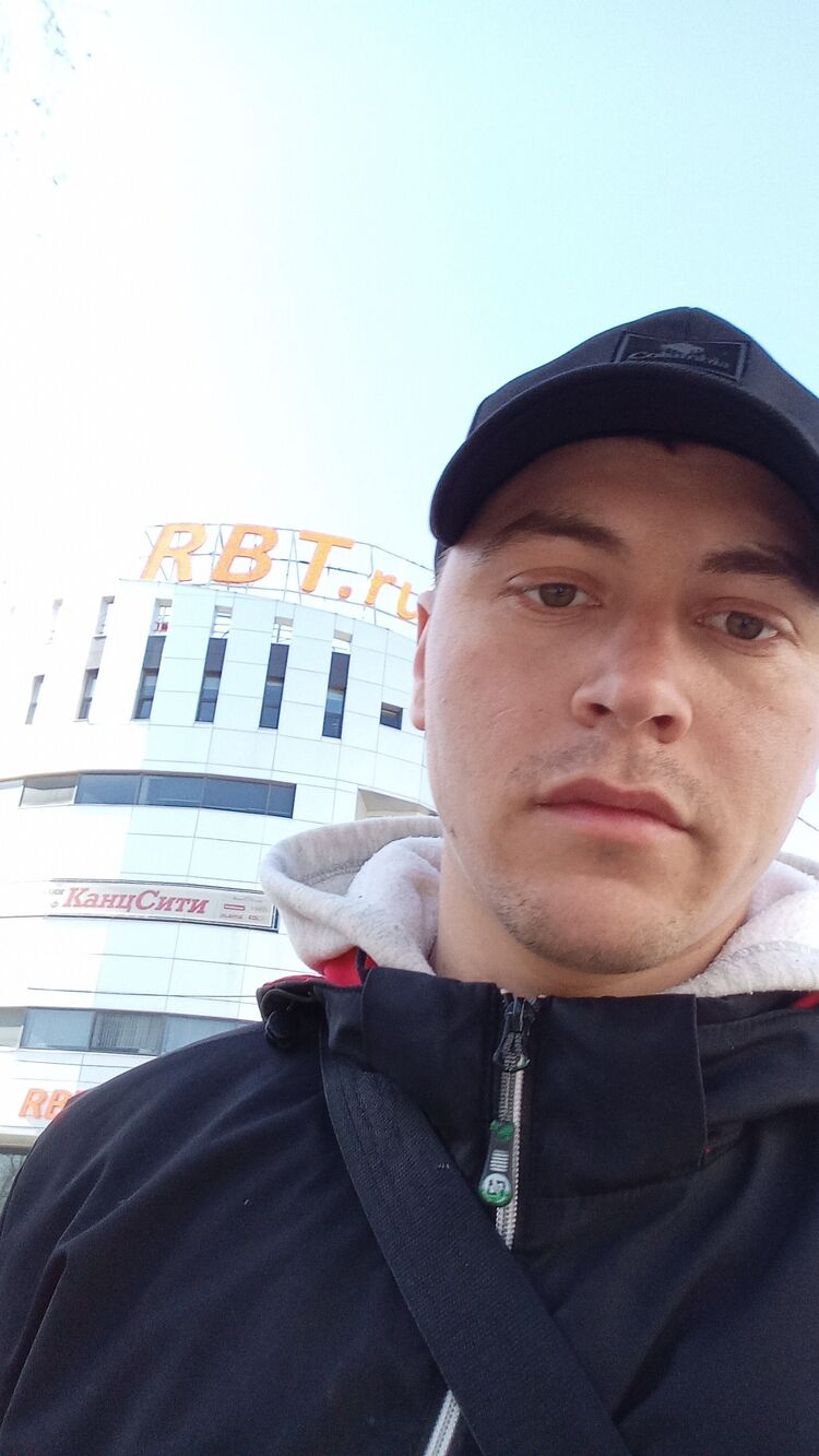  33644679  Vitya, 25 ,    