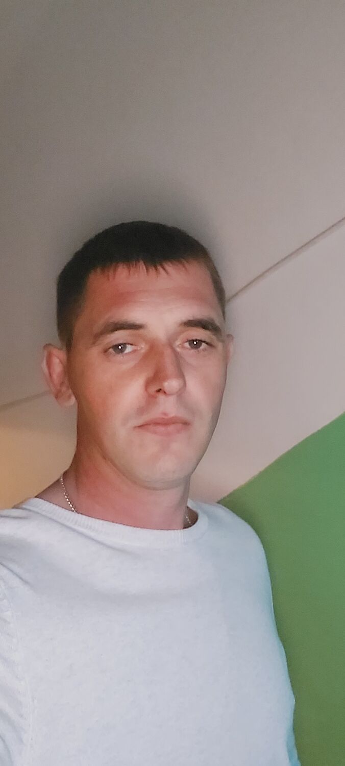  46104829  , 35 ,    