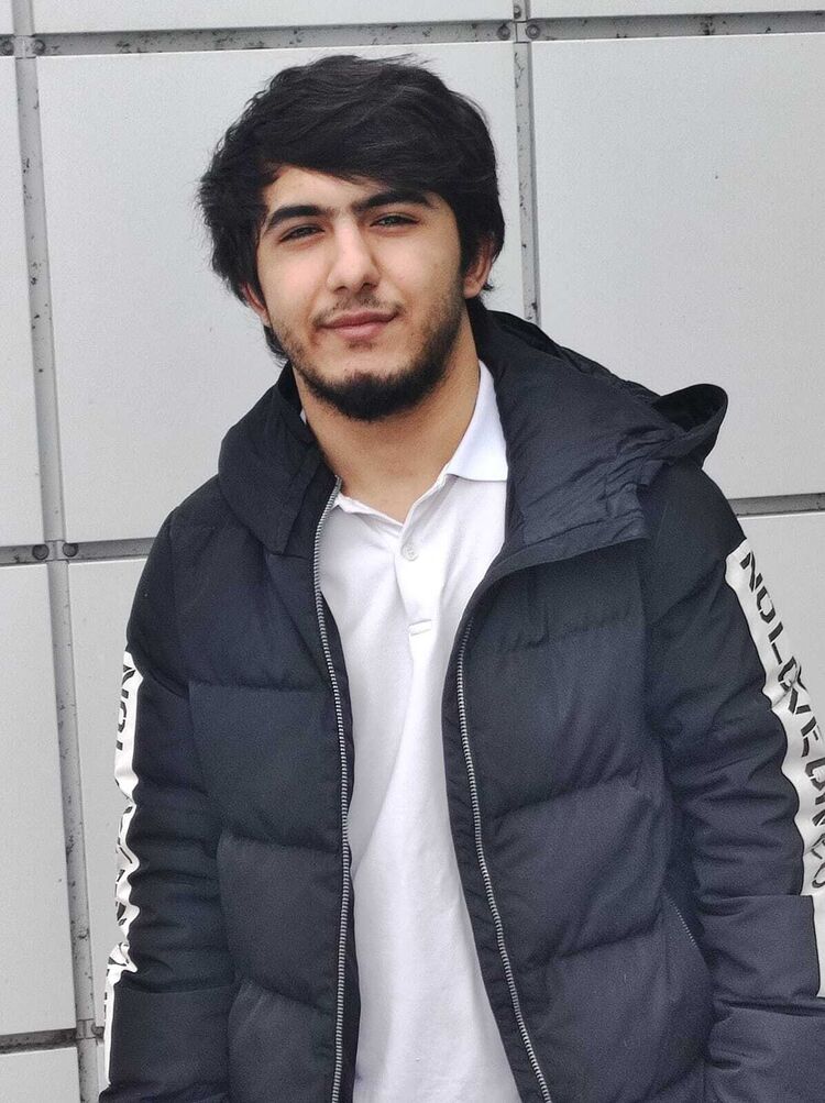  34826709  Bahram, 25 ,    