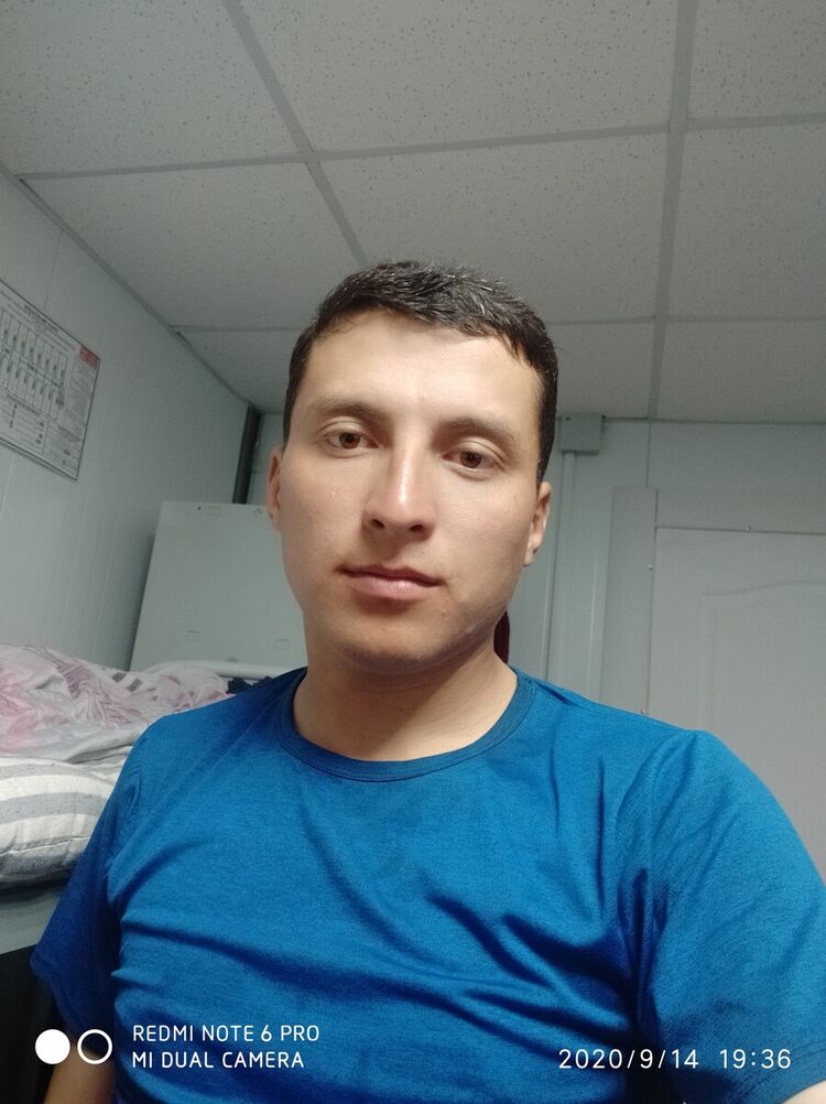  22128289  Akramxon, 28 ,    