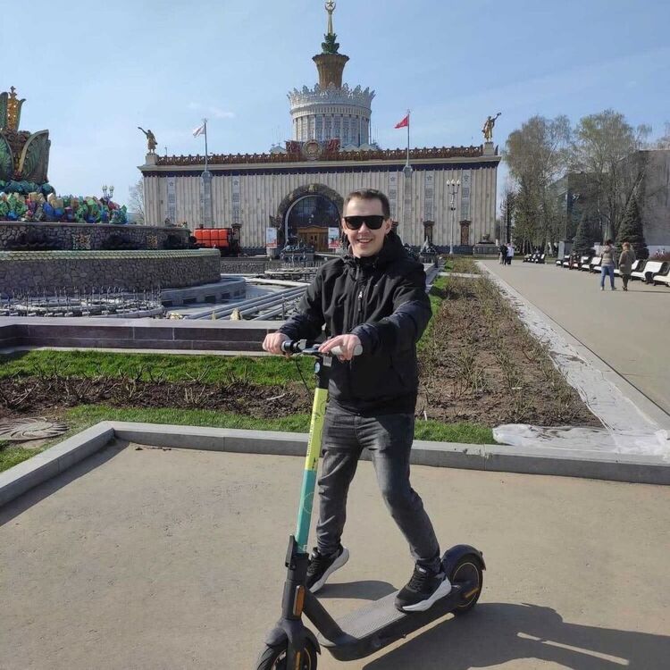  ,   Vlad, 33 ,   ,   , c , 