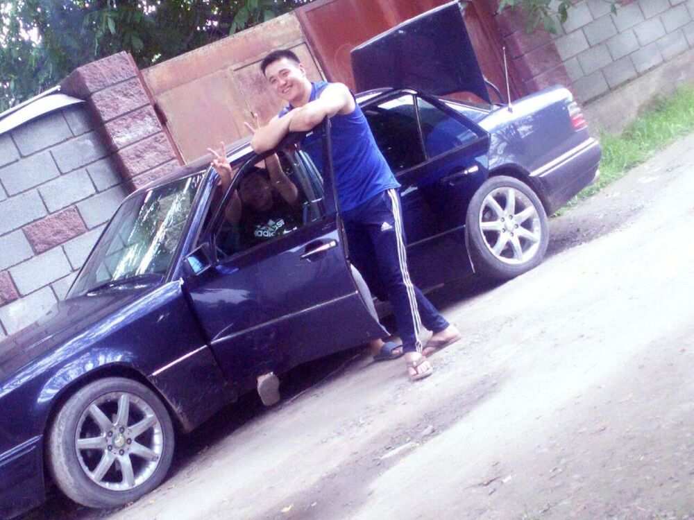  ,   Nurik, 35 ,   ,   