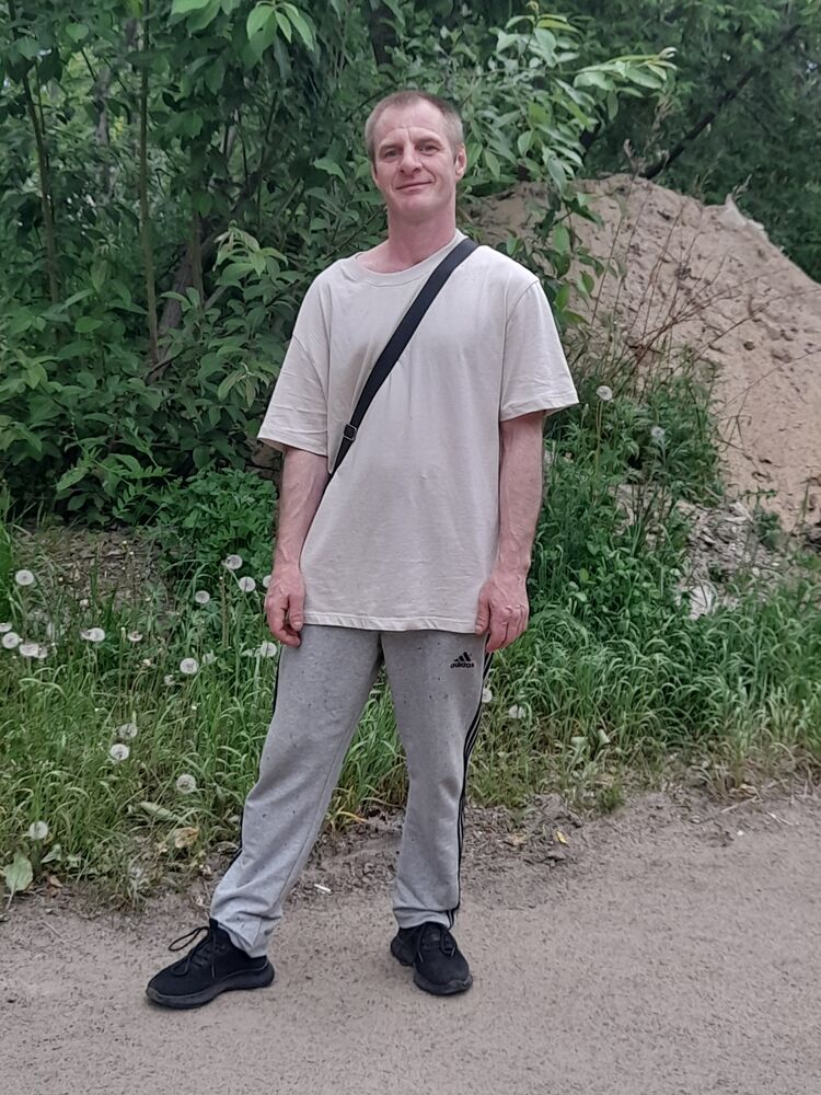  37326749  , 43 ,    