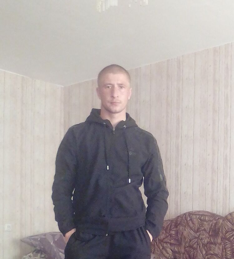  24039989  DmiTRii, 32 ,    