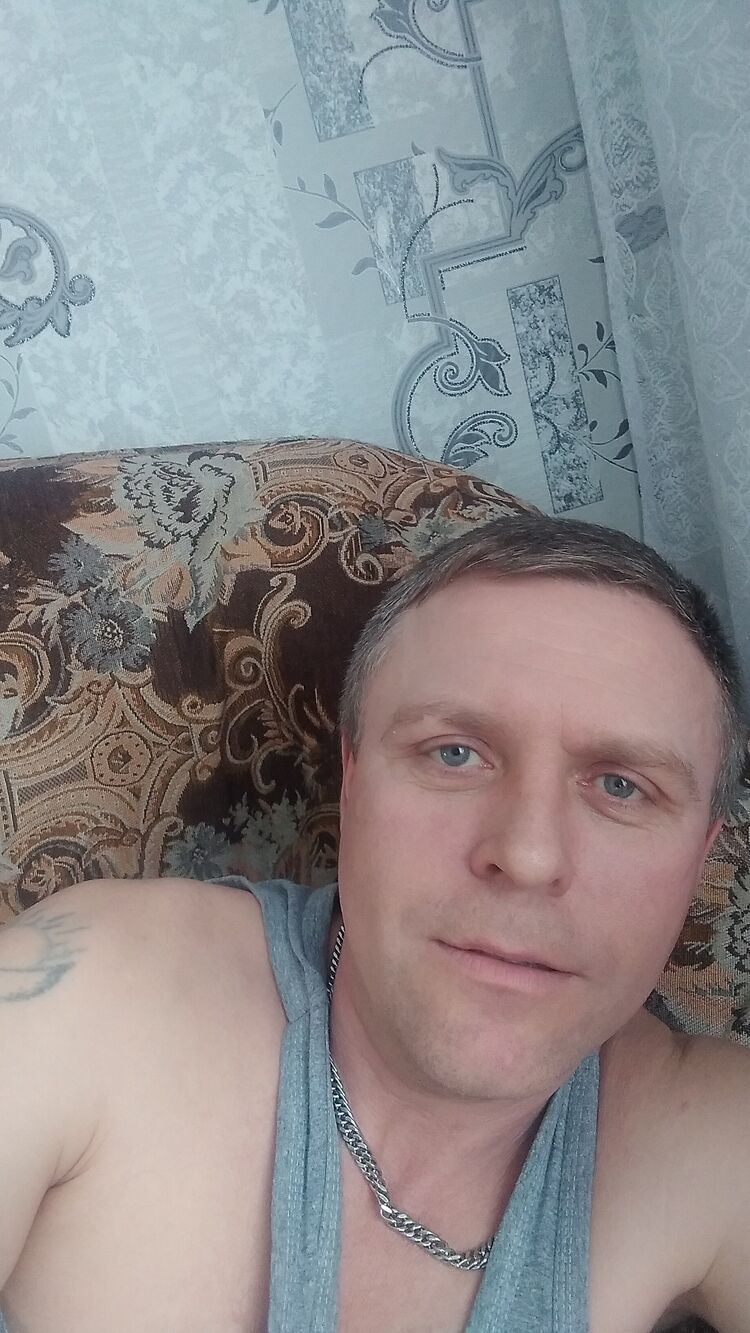  44084519  , 41 ,    