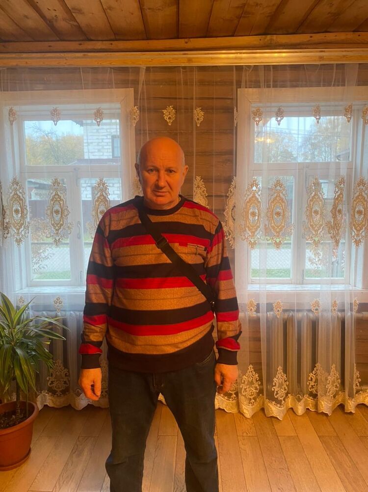  ,   Eduard, 63 ,   ,   
