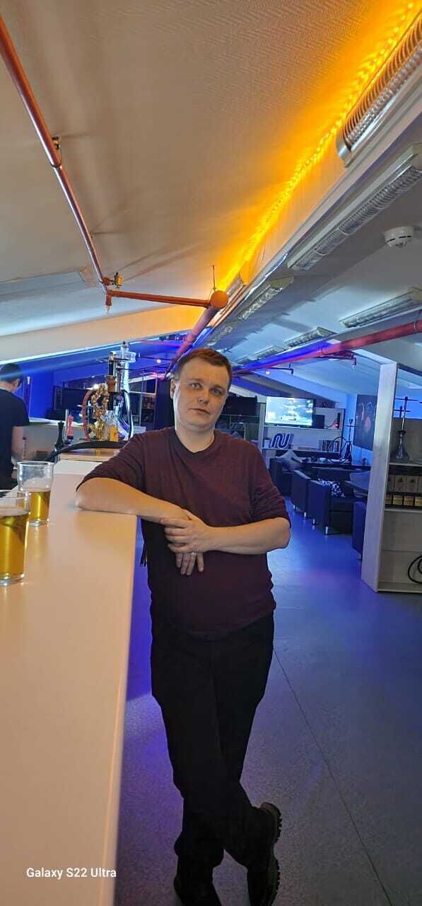  51823739  Luckyman, 37 ,    