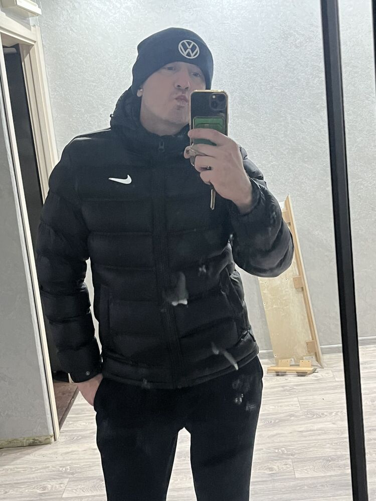  54582529  Sergei, 39 ,    