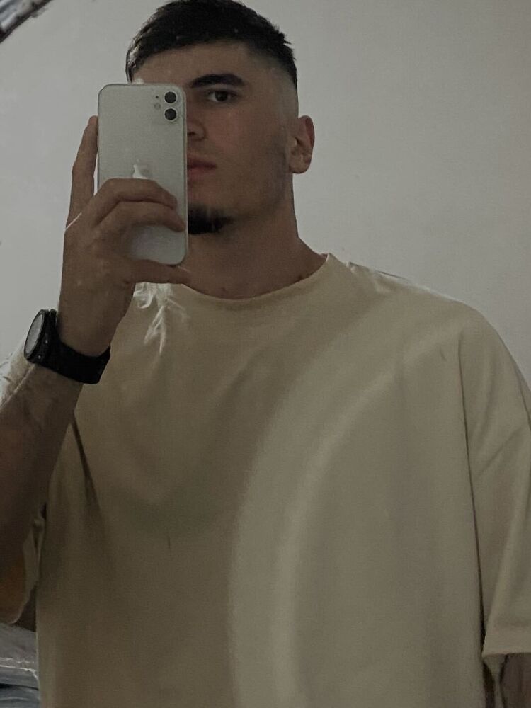  37139079  , 23 ,    