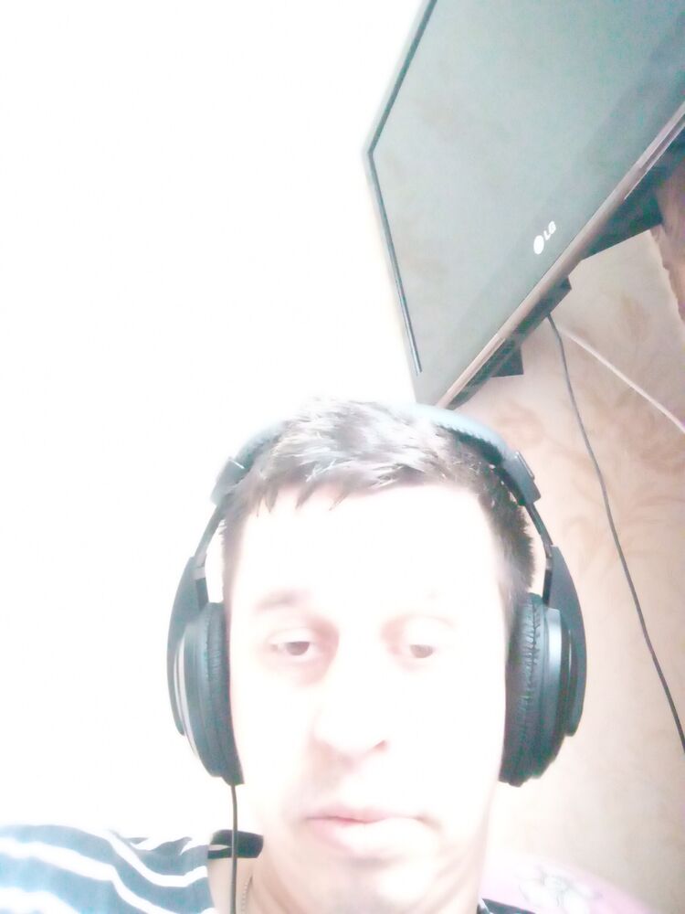  42382109  Sasha, 42 ,    