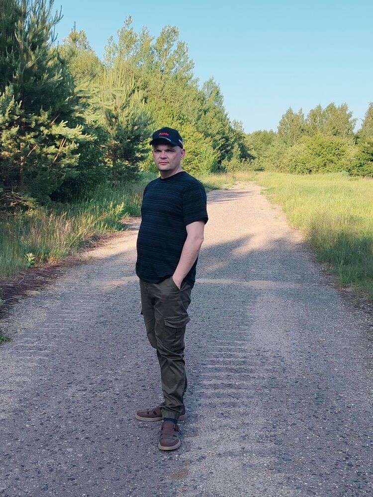  ,   Alexander, 35 ,     , c 