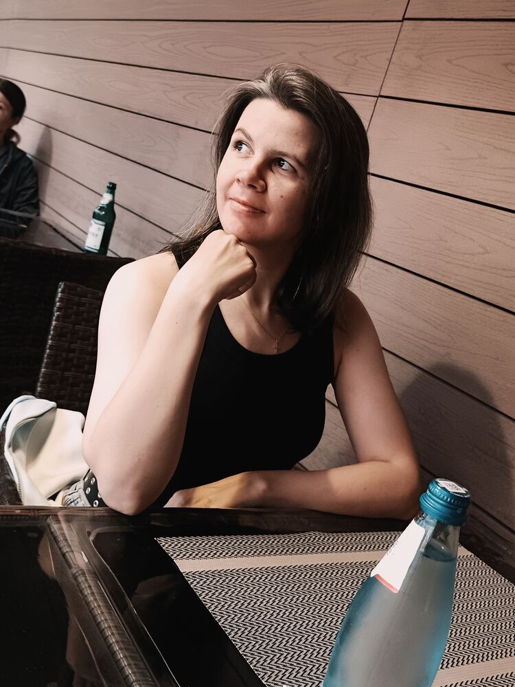  53899899  Julia, 35 ,    --