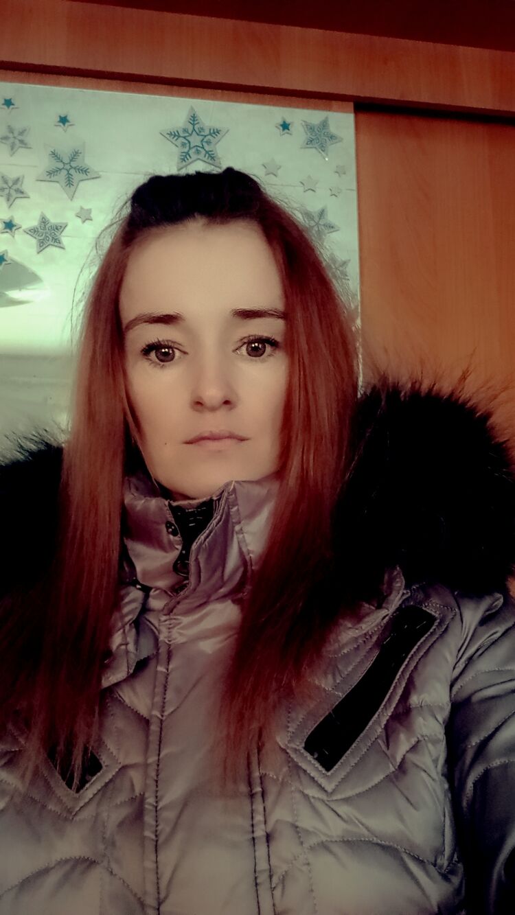  50618839  Maria, 39 ,    