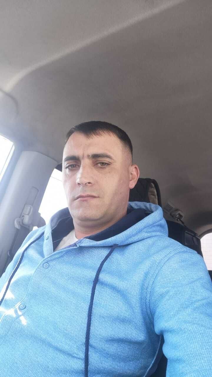  ,   Ivan, 39 ,   ,   