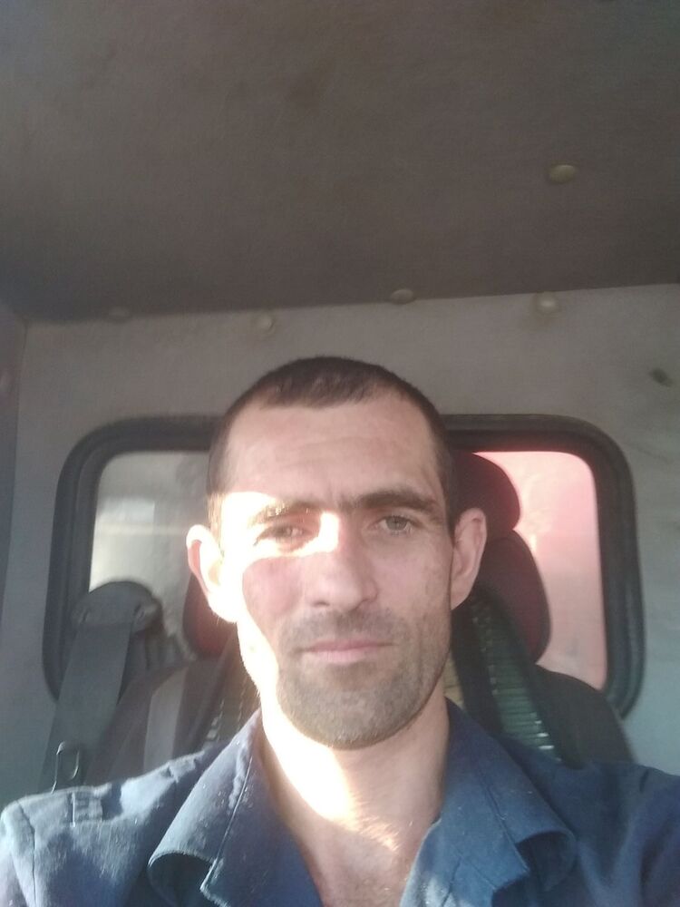  23720589  , 39 ,    