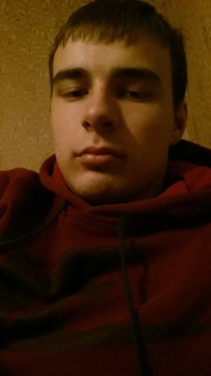  8393249  Michael, 27 ,    