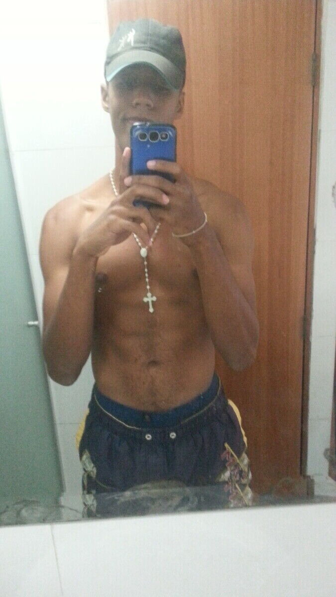  20831129  Cristobal, 25 ,    