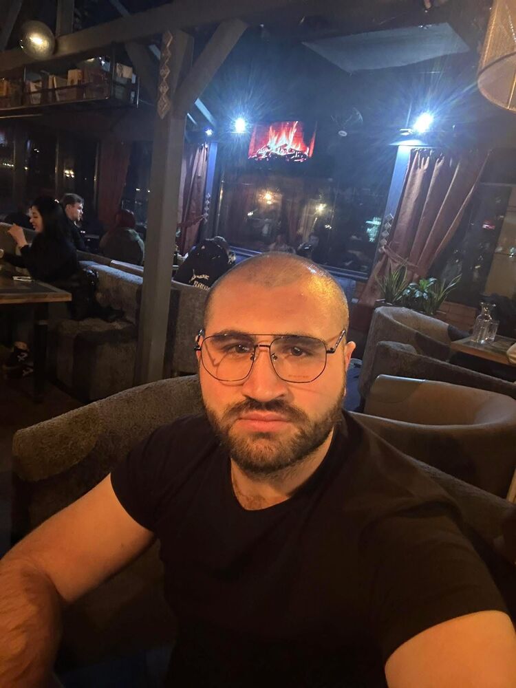  51312489  Sergiu, 30 ,    